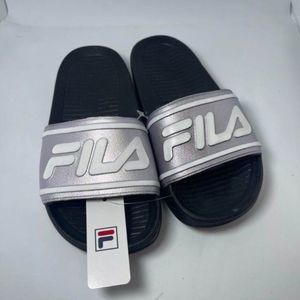 Fila‎ Slides Women's Size 6 NEW